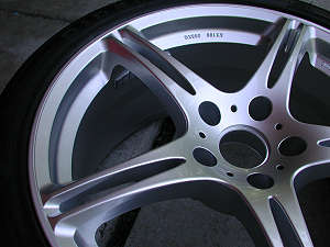 SSR GT1 wheel outside close